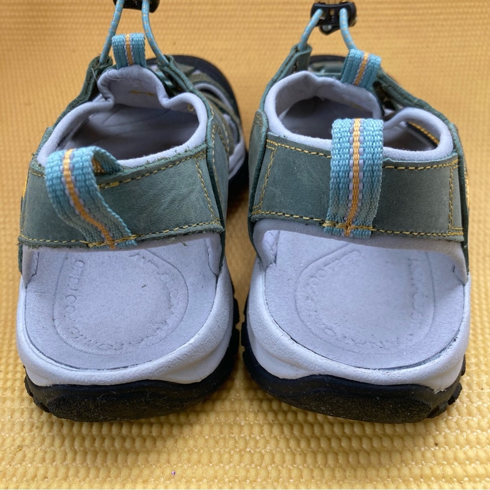 Keen hiking sandals women’s 7.5 color green - Picture 4 of 8
